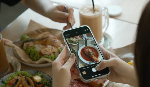 キラキラした私。本当の私。SNSの「いいね」が育てるデジタルな建前